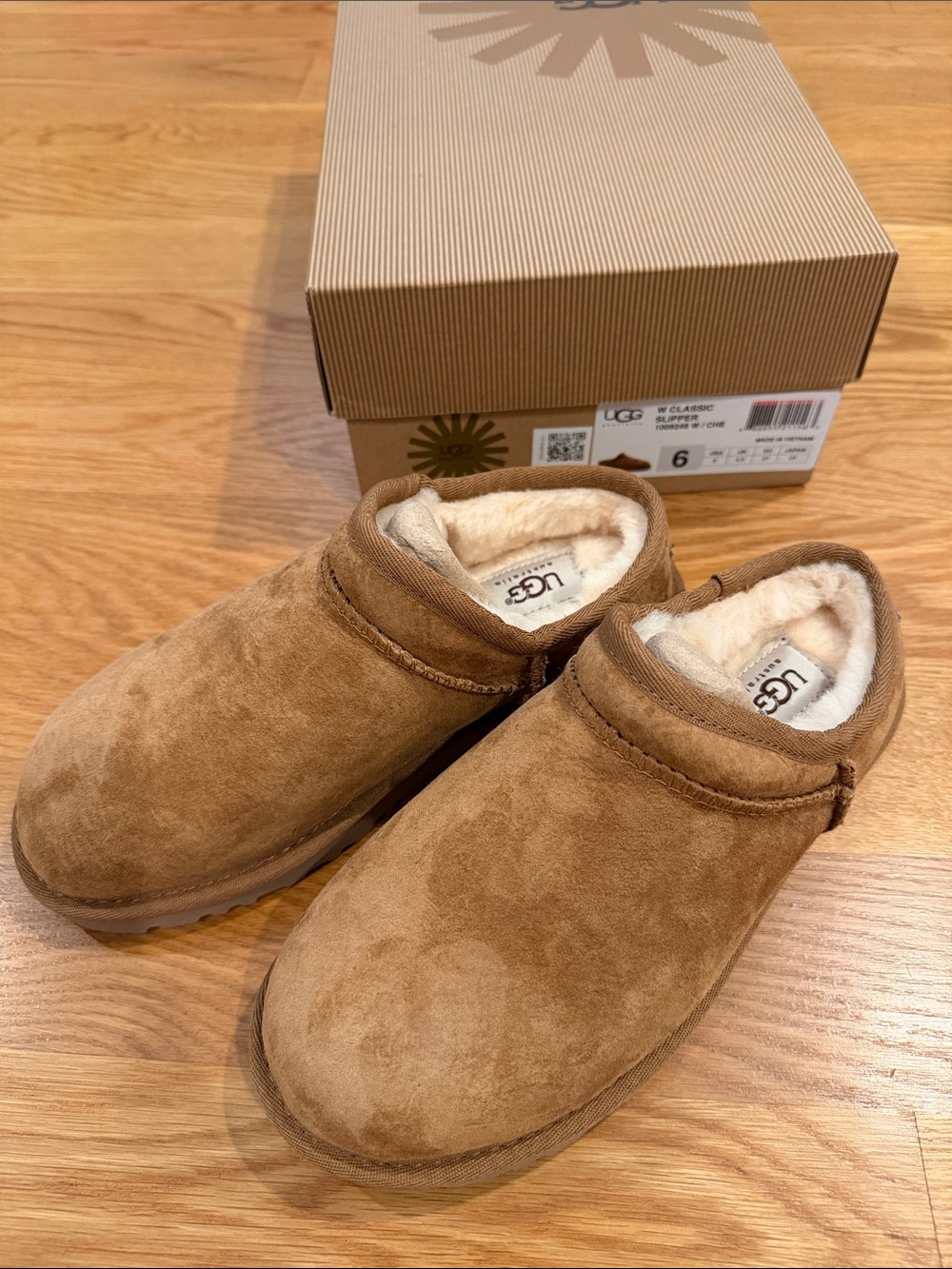 UGG Women's Chestnut Slip-On Classic Slipper